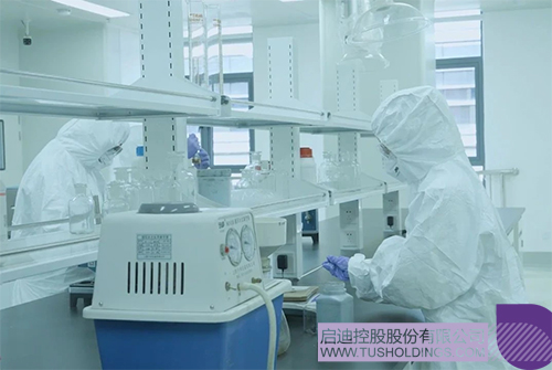 δ-2c.jpg